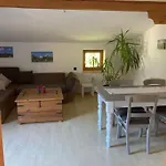 Grosse Schoene Mansardenwohnung Mit 2 Balkonen Apartment