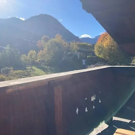 Apartman Grosse Schoene Mansardenwohnung Mit 2 Balkonen *