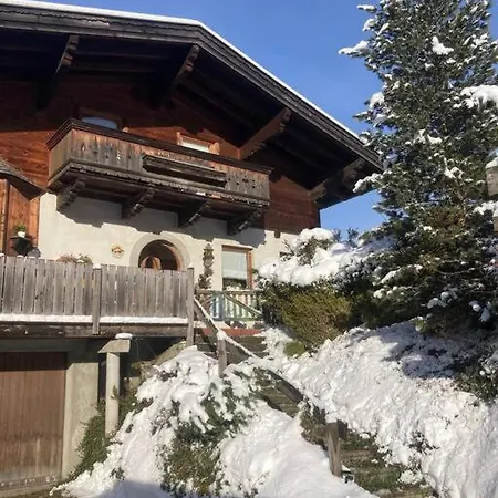 Appartement Grosse Schoene Mansardenwohnung Mit 2 Balkonen