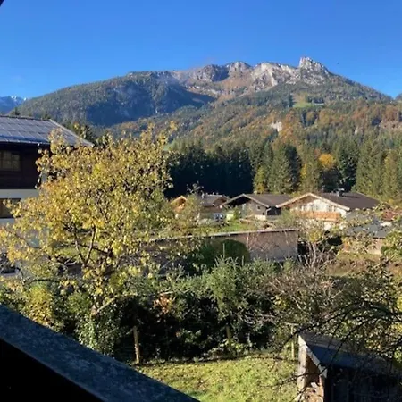 Apartman Grosse Schoene Mansardenwohnung Mit 2 Balkonen *